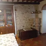 Casetta Sotto Il Monte Forato *
