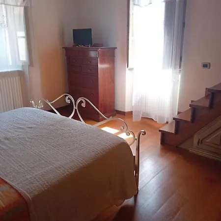 Tatil Evi Casetta Sotto Il Monte Forato *